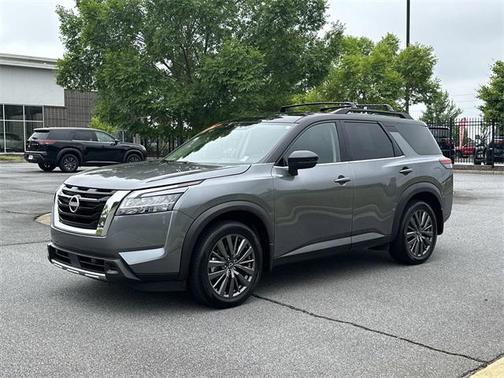 2024 Nissan Pathfinder SL FWD