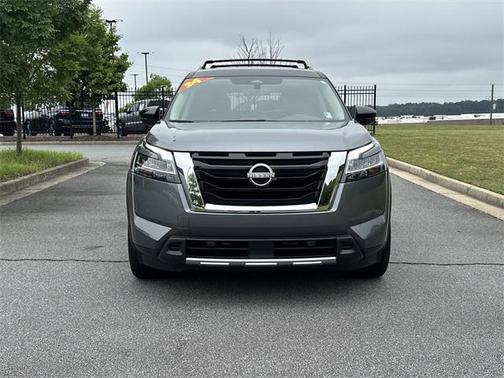 2024 Nissan Pathfinder SL FWD