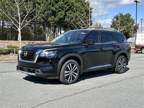 2025 Nissan Pathfinder Platinum FWD
