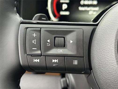 2025 Nissan Pathfinder Platinum FWD