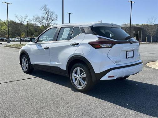 2024 Nissan Kicks S