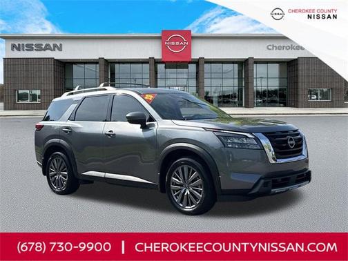 2025 Nissan Pathfinder SL FWD