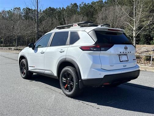 2025 Nissan Rogue Rock Creek