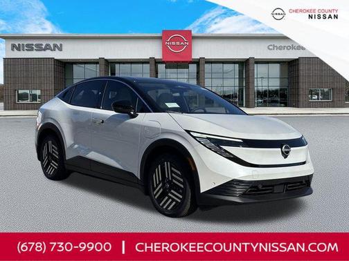 White / Black 2026 Nissan Leaf SV+