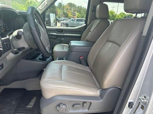 Brilliant Silver Metallic 2020 Nissan NV Passenger NV3500 HD SL V8