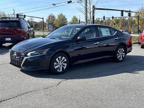 2025 Nissan Altima S FWD
