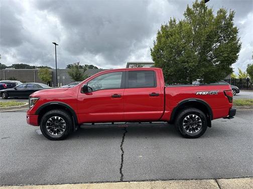 2024 Nissan Titan PRO-4X