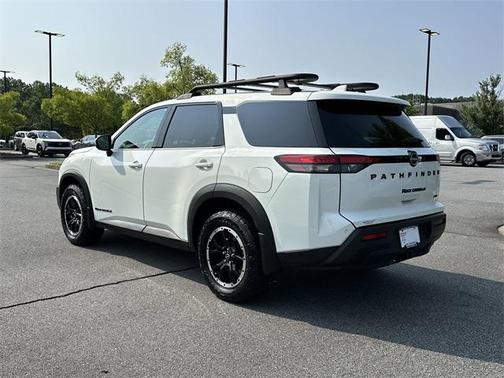 2024 Nissan Pathfinder Rock Creek 4WD