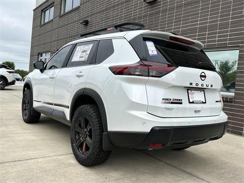 2025 Nissan Rogue Rock Creek