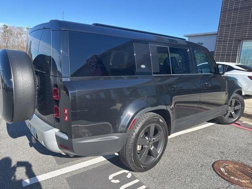 2024 Land Rover Defender 130 P400 S