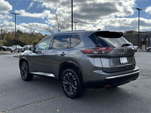 2024 Nissan Rogue Platinum