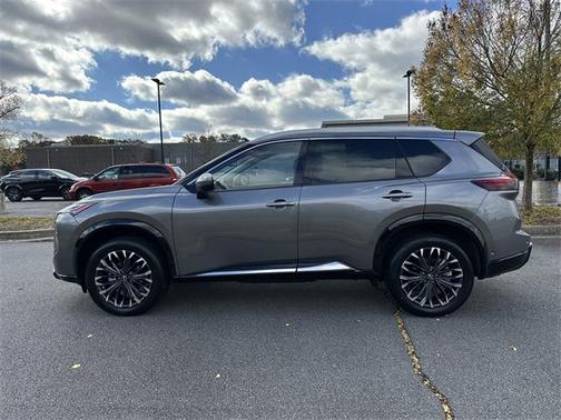 2024 Nissan Rogue Platinum