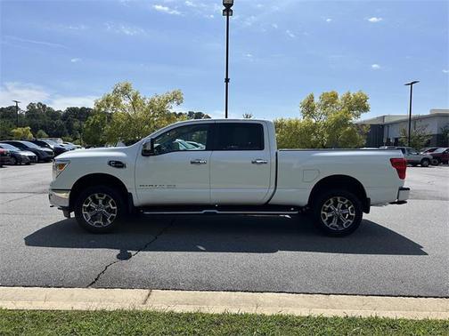 2019 Nissan Titan XD SL