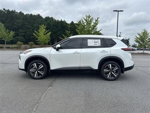 2025 Nissan Rogue SL