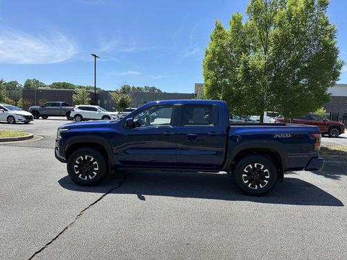 Deep Blue Pearl 2023 Nissan Frontier PRO-4X