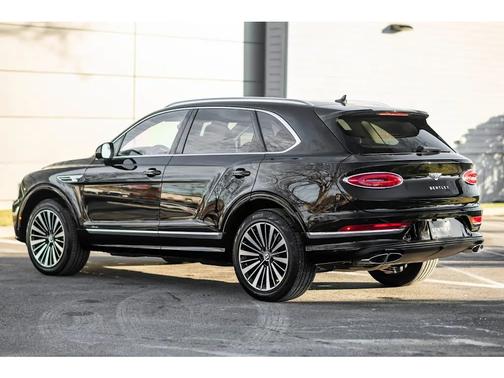 2024 Bentley Bentayga Azure V8