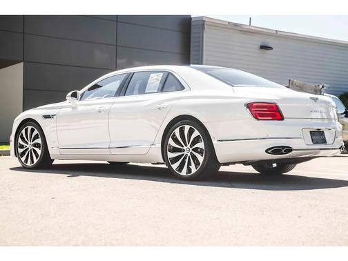 2022 Bentley Flying Spur V8