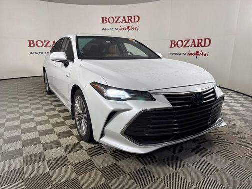 2020 Toyota Avalon Hybrid Limited
