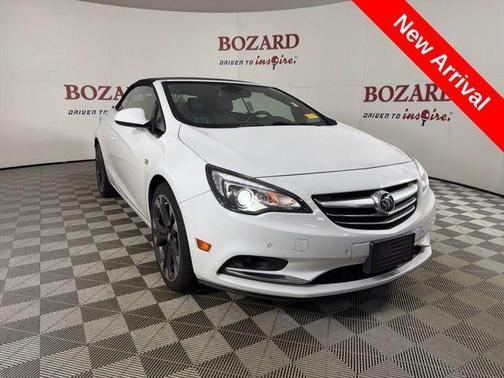 Summit White 2018 Buick Cascada Premium