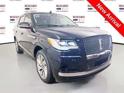 2022 Lincoln Navigator Standard