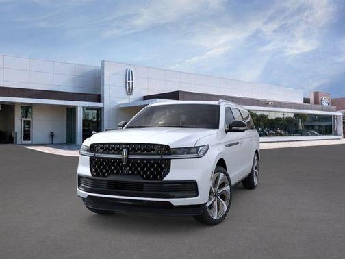 Star White 2026 Lincoln Navigator L Black Label