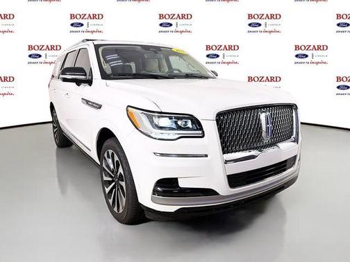 White Metallic 2022 Lincoln Navigator Reserve