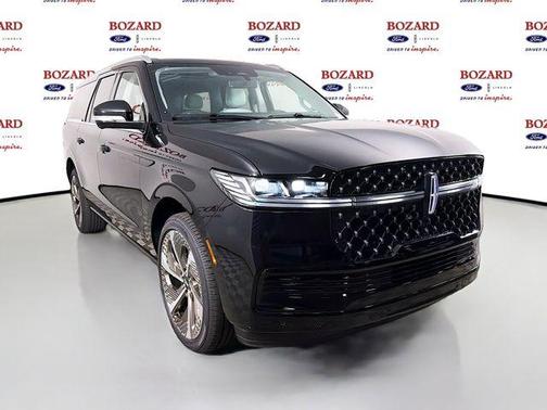 Infinite Black Metallic 2026 Lincoln Navigator L Black Label