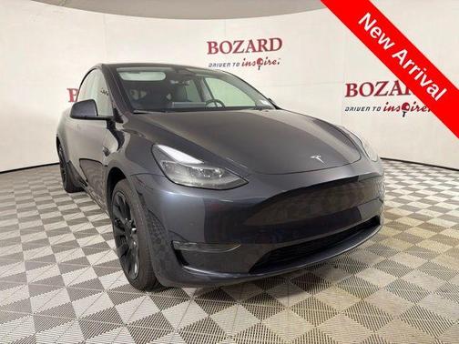 Stealth Gray 2024 Tesla Model Y Standard Range