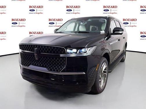 Infinite Black Metallic 2026 Lincoln Navigator L Premiere
