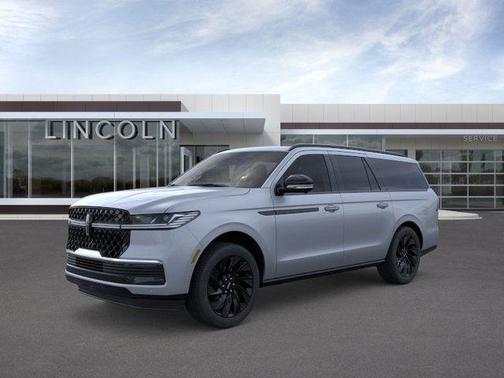 Gray Mist Metallic 2026 Lincoln Navigator L Reserve