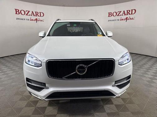 2018 Volvo XC90 T5 Momentum
