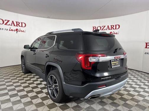 2021 GMC Acadia SLT