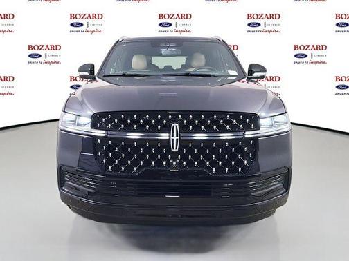 Starlight 2026 Lincoln Navigator Black Label