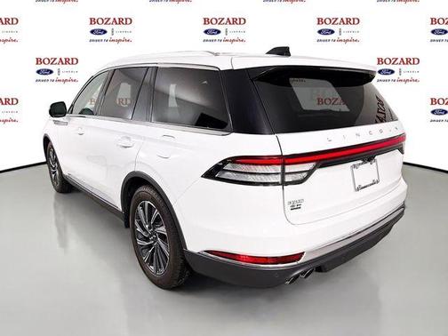 Pristine White 2026 Lincoln Aviator Premiere