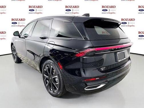 Metallic 2026 Lincoln Nautilus Reserve