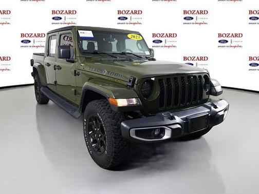 Sarge Green Clearcoat 2023 Jeep Gladiator Texas Trail