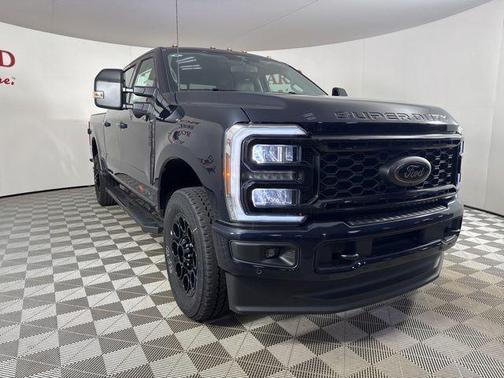2025 Ford F-350 Lariat Super Duty