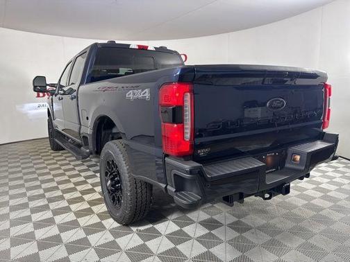 2025 Ford F-350 Lariat Super Duty