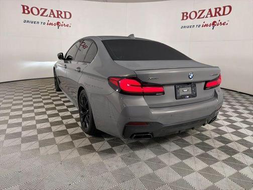 Amber 2022 BMW M550 i xDrive