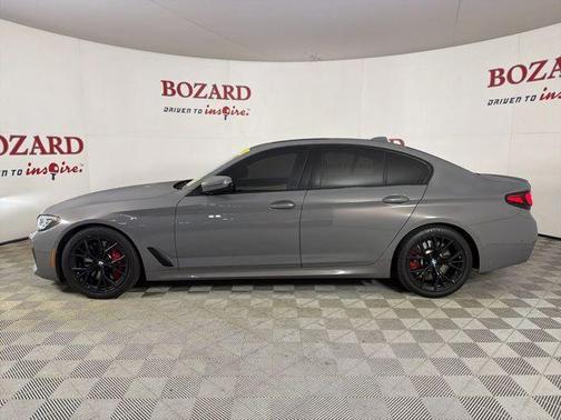 Amber 2022 BMW M550 i xDrive
