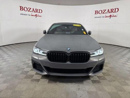 Amber 2022 BMW M550 i xDrive