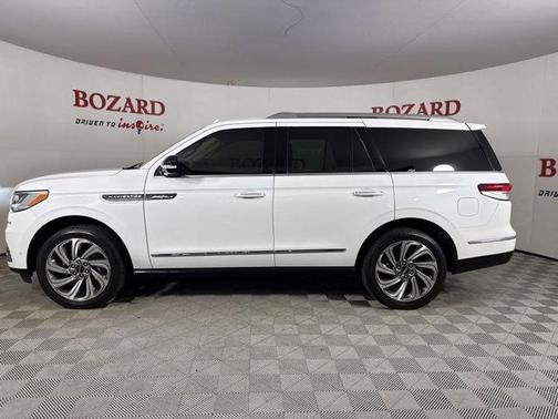 2023 Lincoln Navigator Reserve
