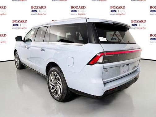 2025 Lincoln Navigator L Reserve