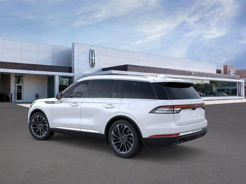Pristine White 2026 Lincoln Aviator Reserve RWD