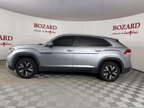 2022 Volkswagen Atlas Cross Sport 2.0T SE