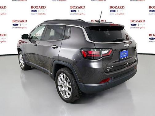 Granite Crystal Clearcoat Metallic 2022 Jeep Compass Latitude Lux