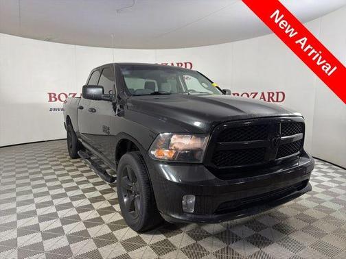 Brilliant Black Crystal Pearlcoat 2018 RAM 1500 Express