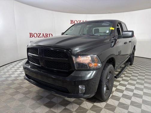 Brilliant Black Crystal Pearlcoat 2018 RAM 1500 Express