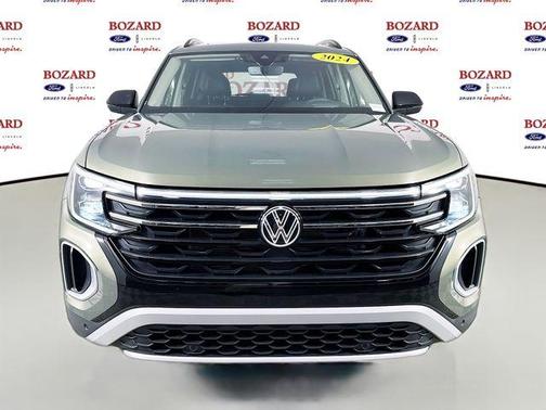 2024 Volkswagen Atlas 2.0T Peak Edition SEL