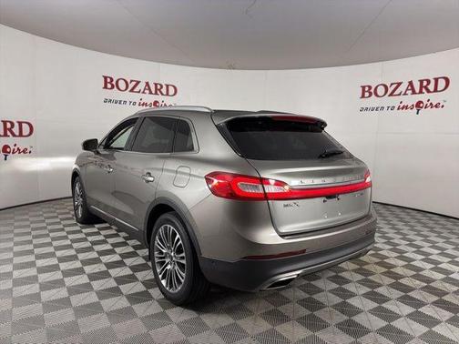 Luxe Metallic 2016 Lincoln MKX Reserve